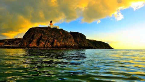 Обои небо, облака, скалы, пейзаж, море, маяк, the sky, clouds, rocks, landscape, sea, lighthouse разрешение 1920x1200 Загрузить