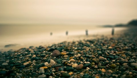 Обои природа, камни, берег, галька, пейзаж, море, пляж, горизонт, nature, stones, shore, pebbles, landscape, sea, beach, horizon разрешение 2560x1600 Загрузить