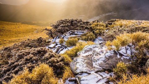 Обои горы, природа, туман, mountains, nature, fog разрешение 2048x1368 Загрузить