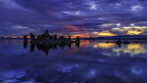 Обои небо, озеро моно, облака, вечер, озеро, природа, камни, закат, йосемити, the sky, mono lake, clouds, the evening, lake, nature, stones, sunset, yosemite разрешение 2048x1365 Загрузить