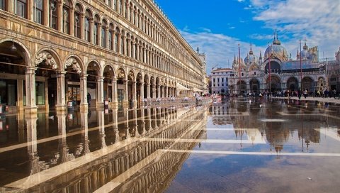 Обои отражение, собор, венеция, италия, дворец, doges palace, st. marks basilica, reflection, cathedral, venice, italy, palace разрешение 1920x1280 Загрузить