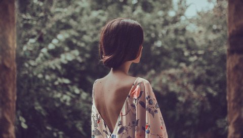 Обои природа, девушка, платье, спина, волосы, mara saiz, nature, girl, dress, back, hair разрешение 2048x1365 Загрузить