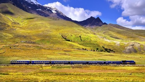 Обои небо, облака, горы, железная дорога, природа, поезд, альпы, the sky, clouds, mountains, railroad, nature, train, alps разрешение 2200x1360 Загрузить