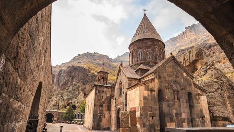 Обои храм, церковь, армения, айастан, vanq, geghard, temple, church, armenia, hayastan разрешение 1920x1280 Загрузить