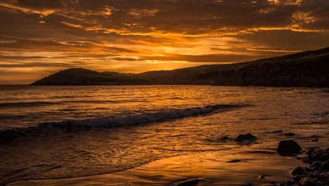 Обои небо, облака, камни, закат, море, великобритания, побережье, the sky, clouds, stones, sunset, sea, uk, coast разрешение 2560x1707 Загрузить