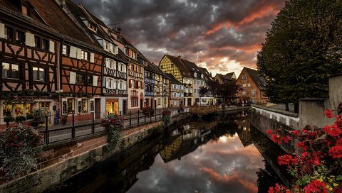 Обои ночь, река, город, франция, кольмар, etienne ruff, night, river, the city, france, colmar разрешение 1920x1200 Загрузить