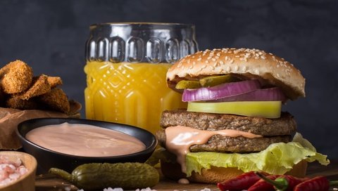 Обои бутерброд, гамбургер, лук, овощи, мясо, соус, сок, овоши, sandwich, hamburger, bow, vegetables, meat, sauce, juice разрешение 2400x1577 Загрузить