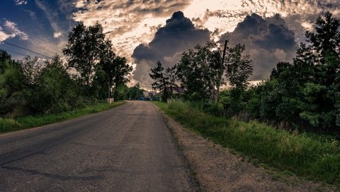 Обои дорога, трава, облака, деревья, деревня, road, grass, clouds, trees, village разрешение 2000x1154 Загрузить