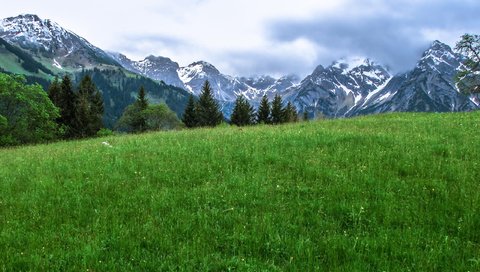 Обои небо, трава, облака, горы, природа, пейзаж, луг, альпы, the sky, grass, clouds, mountains, nature, landscape, meadow, alps разрешение 2560x1600 Загрузить