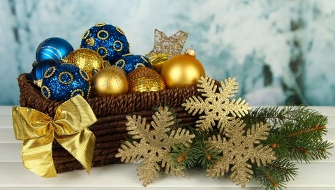 Обои новый год, снежинки, корзина, рождество, елочные игрушки, new year, snowflakes, basket, christmas, christmas decorations разрешение 2880x1800 Загрузить