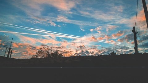 Обои небо, облака, деревья, природа, закат, горизонт, the sky, clouds, trees, nature, sunset, horizon разрешение 1920x1080 Загрузить