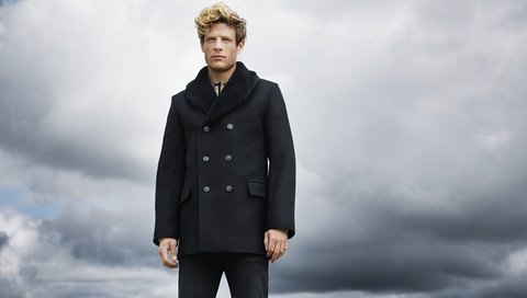 Обои небо, взгляд, актёр, лицо, пальто, джеймс нортон, the sky, look, actor, face, coat, james norton разрешение 5760x3840 Загрузить