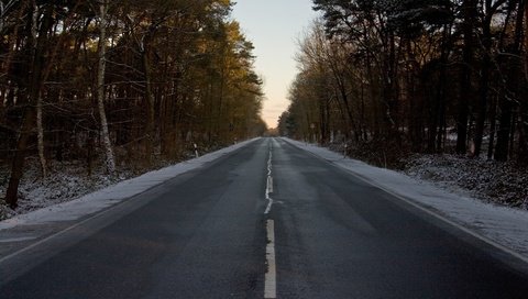 Обои дорога, лес, зима, разметка, знак, road, forest, winter, markup, sign разрешение 1920x1080 Загрузить