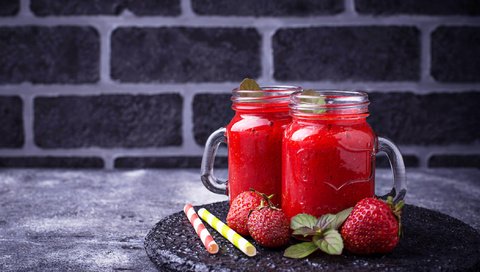 Обои клубника, кружки, смузи, strawberry, mugs, smoothies разрешение 2112x1188 Загрузить