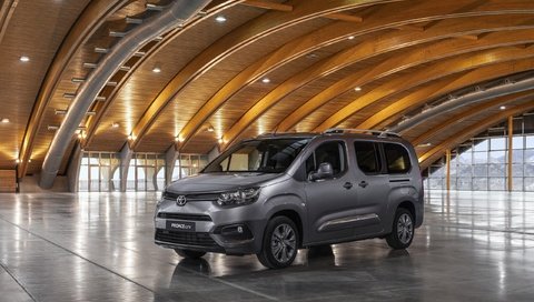 Обои авто, тойота, oyota proace city verso, auto, toyota, proace city oyota verso разрешение 2560x1600 Загрузить