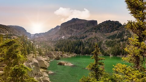 Обои небо, облака, деревья, озеро, скалы, солнце, природа, камни, the sky, clouds, trees, lake, rocks, the sun, nature, stones разрешение 8148x4334 Загрузить