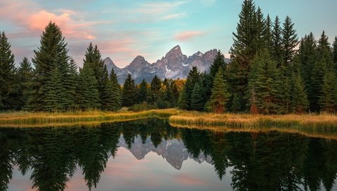 Обои озеро, горы, лес, отражение, водоем, lake, mountains, forest, reflection, pond разрешение 3072x2048 Загрузить