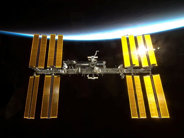 Обои земля, космос, вокзал, космическая, мкс, international, earth, space, station, iss разрешение 4288x2845 Загрузить