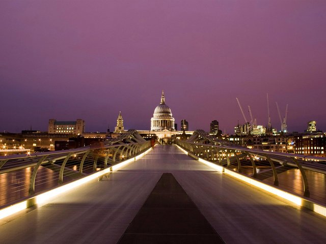 Обои огни, вечер, собор, мост, город, lights, the evening, cathedral, bridge, the city разрешение 2560x1920 Загрузить