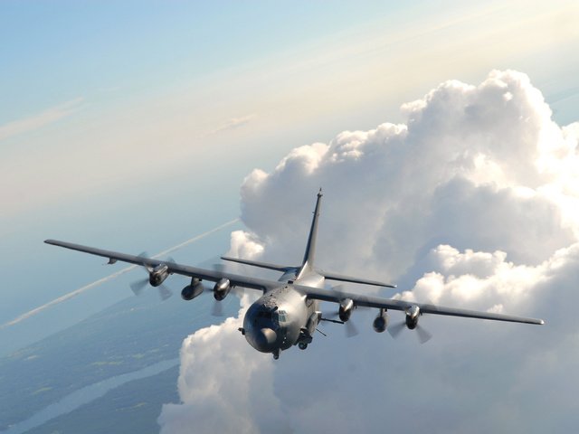 Обои небо, облака, самолет, полет, lockheed ac-130u spooky, the sky, clouds, the plane, flight разрешение 3872x2592 Загрузить