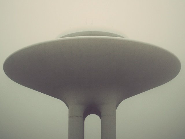 Обои туман, тарелка, объект, fog, plate, object разрешение 3000x2000 Загрузить