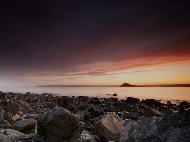 Обои озеро, камни, берег, гора, lake, stones, shore, mountain разрешение 1920x1440 Загрузить