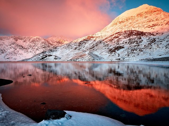 Обои небо, облака, озеро, горы, снег, природа, отражение, гора, the sky, clouds, lake, mountains, snow, nature, reflection, mountain разрешение 1920x1200 Загрузить