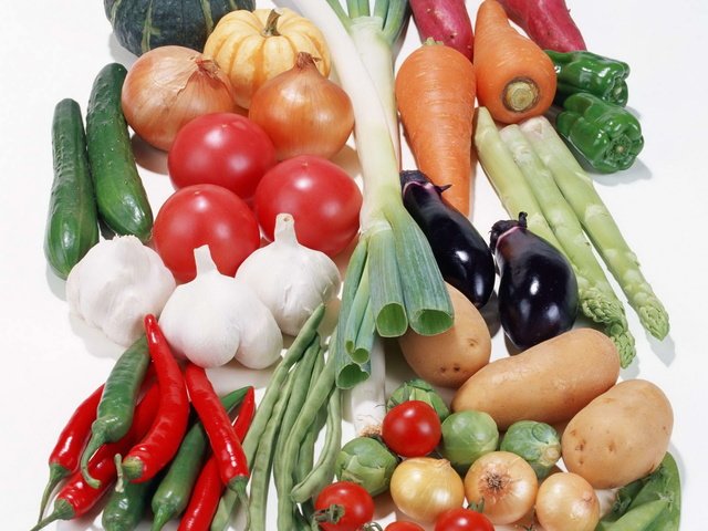 Обои зелень, спаржа, овощи, фасоль, горох, помидоры, морковь, перец, картофель, чеснок, greens, asparagus, vegetables, beans, peas, tomatoes, carrots, pepper, potatoes, garlic разрешение 1920x2705 Загрузить