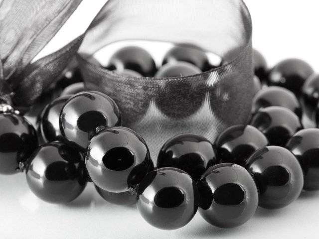 Обои драгоценности, ожерелье, жемчуг, черный жемчуг, jewelry, necklace, pearl, black pearl разрешение 2880x1800 Загрузить
