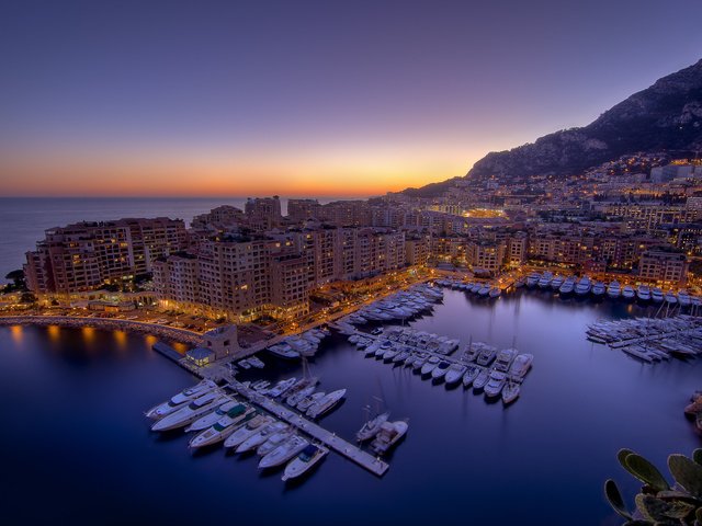 Обои ночь, монте-карло, огни, море, город, лодки, причал, залив, монако, night, monte carlo, lights, sea, the city, boats, pier, bay, monaco разрешение 2560x1600 Загрузить