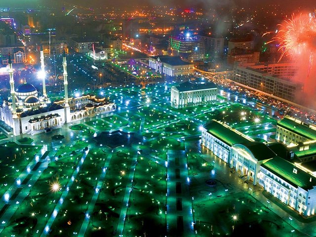 Обои салют, ночной город, россия, грозный, чечня, мечеть «сердце чечни» имени ахмата кадырова, чеченская республика, salute, night city, russia, terrible, chechnya, mosque "heart of chechnya" named after akhmad kadyrov разрешение 3011x2014 Загрузить