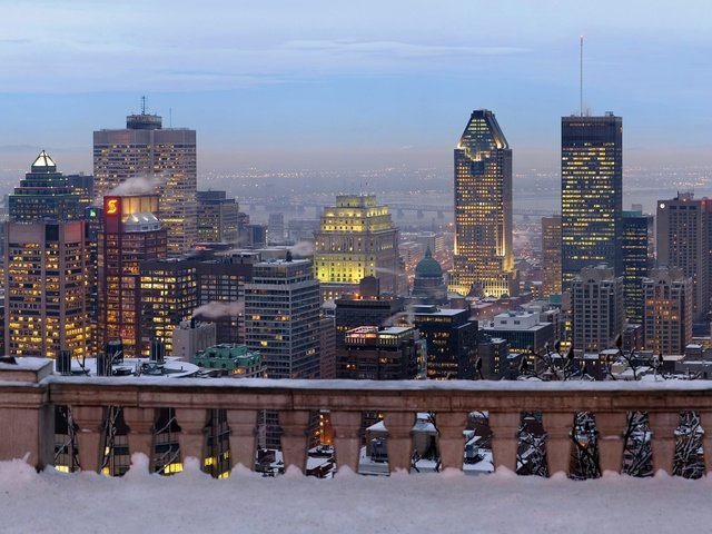 Обои зима, панорама, город, небоскребы, канада, высотки, монреаль, winter, panorama, the city, skyscrapers, canada, montreal разрешение 5555x1952 Загрузить