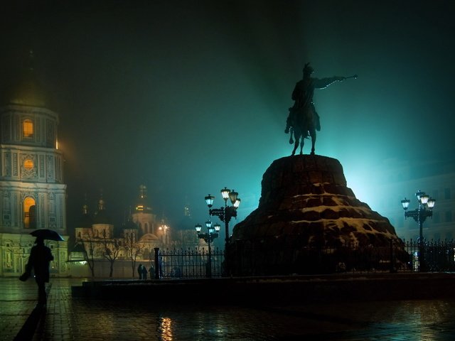 Обои ночь, дождь, памятник, площадь, украина, киев, хмельницкому, night, rain, monument, area, ukraine, kiev, khmelnitsky разрешение 1920x1200 Загрузить