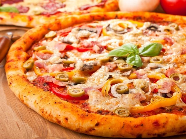 Обои еда, сыр, помидоры, пицца, блюдо, тесто, специи, food, cheese, tomatoes, pizza, dish, the dough, spices разрешение 1920x1200 Загрузить