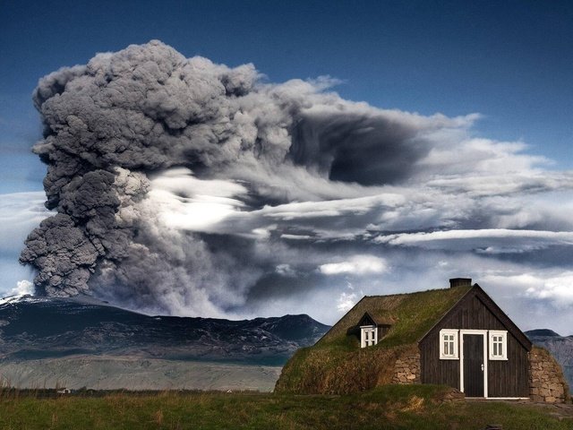 Обои горы, природа, дым, домик, вулкан, исландия, пепел, mountains, nature, smoke, house, the volcano, iceland, ash разрешение 1920x1200 Загрузить