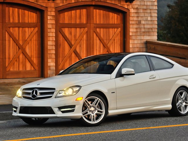 Обои купе, мерседес-бенц, us-spec, c350, coupe, mercedes-benz разрешение 1920x1080 Загрузить