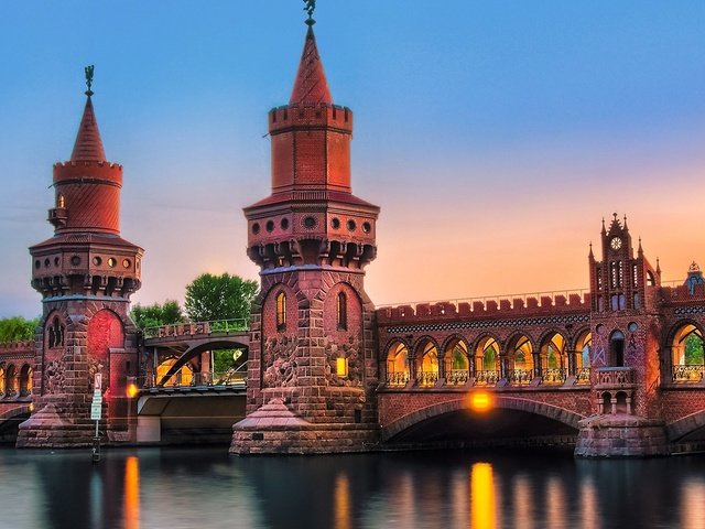 Обои река, мост, башни, германия, берлин, мост обербаумбрюкке, river, bridge, tower, germany, berlin, oberbaum bridge разрешение 2560x1440 Загрузить