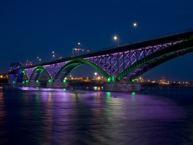 Обои ночь, огни, мост, город, залив, пис-бридж, night, lights, bridge, the city, bay, peace bridge разрешение 1920x1200 Загрузить