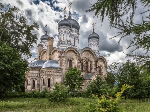 Обои церковь, успенский собор, духовность, church, the cathedral of the assumption, spirituality разрешение 1920x1200 Загрузить