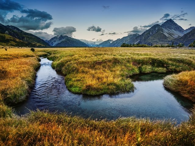 Обои горы, речка, новая зеландия, луга, mountains, river, new zealand, meadows разрешение 2560x1600 Загрузить