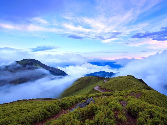 Обои облака, горы, тайвань, наньтоу, clouds, mountains, taiwan, nantou разрешение 1920x1200 Загрузить