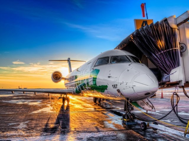 Обои большой пассажирский самолет, a large passenger plane разрешение 2560x1600 Загрузить