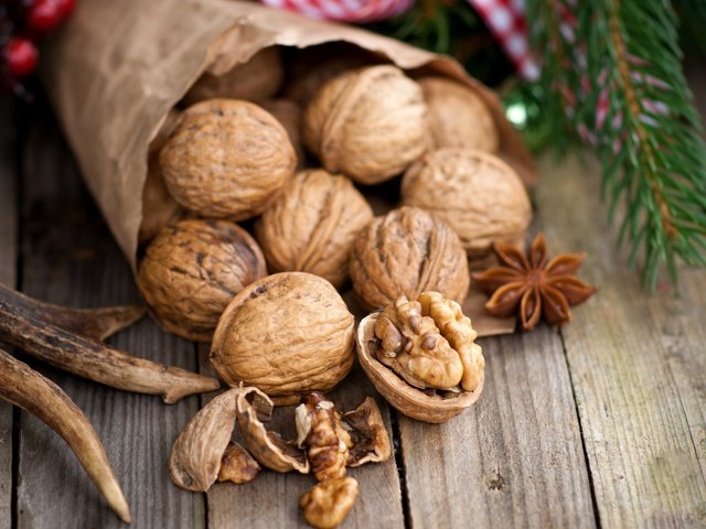 Обои новый год, орехи, праздник, грецкие, new year, nuts, holiday, walnut разрешение 4030x2760 Загрузить