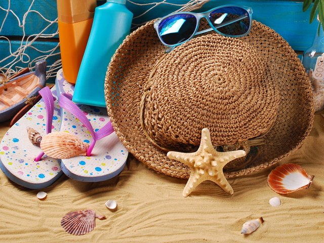 Обои пляж, каникулы, лето, сланцы, очки, летнее, аксессуаров, отдых, вс, шляпа, морская звезда, песка, beach, vacation, summer, slates, glasses, accessories, stay, sun, hat, starfish, sand разрешение 4000x3000 Загрузить