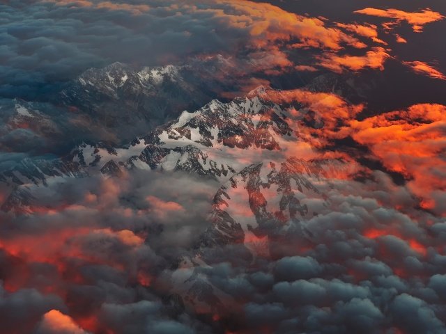 Обои облака, горы, утро, новая зеландия, остров южный, южные альпы, clouds, mountains, morning, new zealand, south island, southern alps разрешение 2048x1363 Загрузить