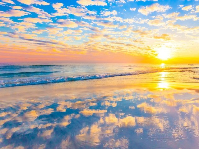 Обои облака, волны, закат, отражение, море, пляж, зеркало, clouds, wave, sunset, reflection, sea, beach, mirror разрешение 2048x1271 Загрузить