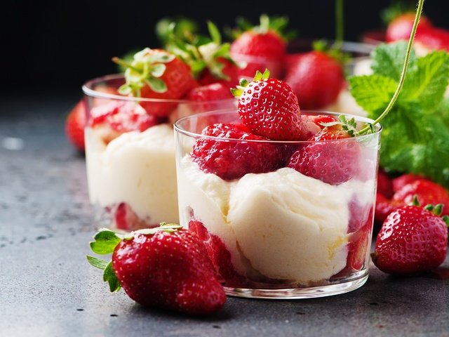 Обои крем для торта, мороженое, клубника, ягоды, сладкое, десерт, cream cake, ice cream, strawberry, berries, sweet, dessert разрешение 2880x1913 Загрузить