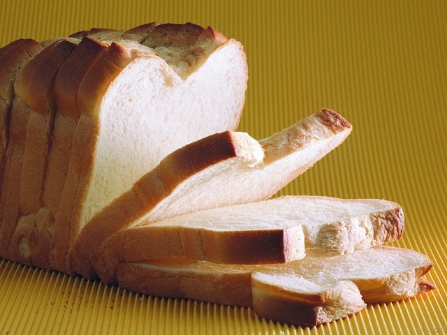 Обои хлеб, желтый фон, выпечка, нарезка, bread, yellow background, cakes, cutting разрешение 1920x1385 Загрузить