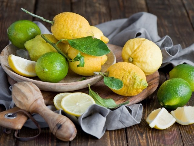 Обои фрукты, лайм, тарелка, лимоны, цитрусы, anna verdina, fruit, lime, plate, lemons, citrus разрешение 1920x1277 Загрузить