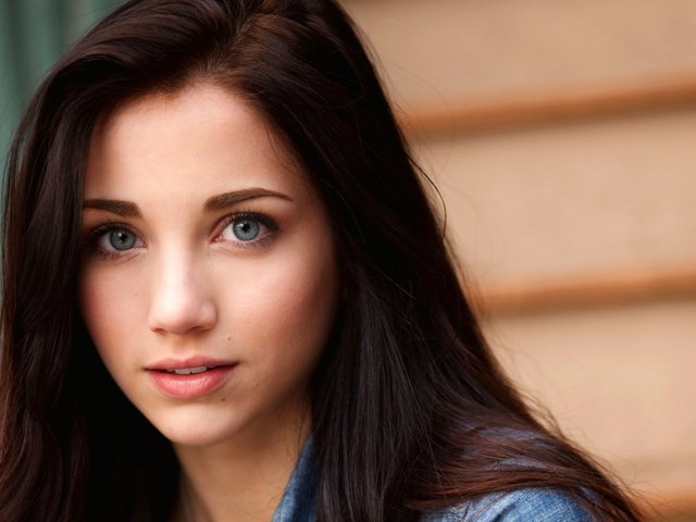 Обои девушка, портрет, взгляд, модель, лицо, эмили радд, girl, portrait, look, model, face, emily rudd разрешение 3744x2400 Загрузить